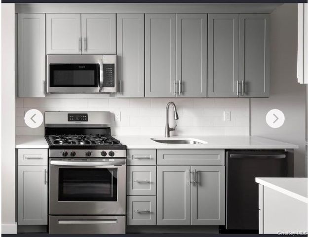 116 Waverly Avenue 6, Patchogue, NY 11772