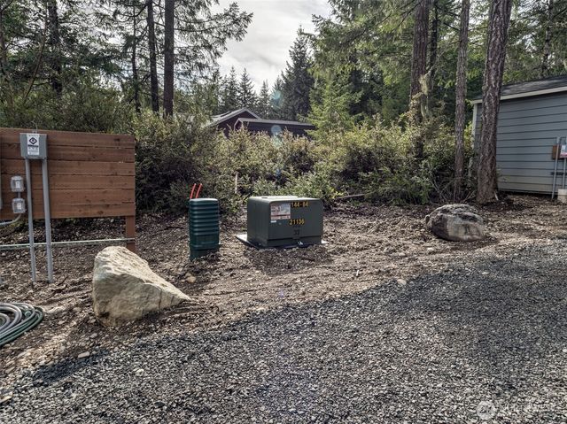 621 E Strong Road, Shelton, WA 98584