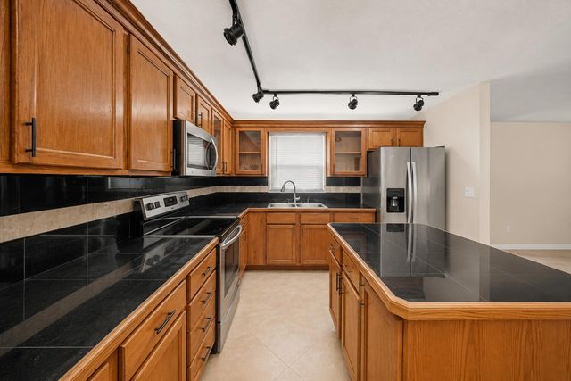 4528 SW 54th Street 302-b, Fort Lauderdale, FL 33314