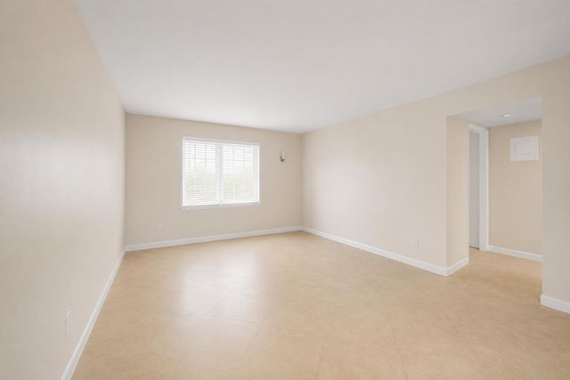 4528 SW 54th Street 302-b, Fort Lauderdale, FL 33314