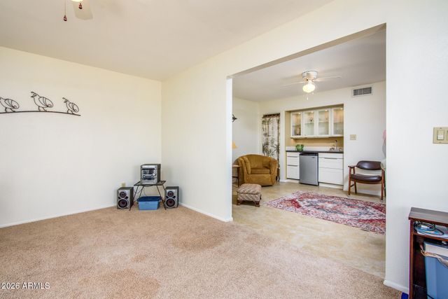 25821 S NEW TOWN Drive, Sun Lakes, AZ 85248