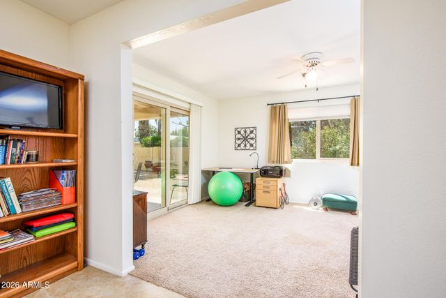 25821 S NEW TOWN Drive, Sun Lakes, AZ 85248