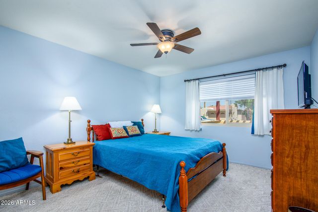 25821 S NEW TOWN Drive, Sun Lakes, AZ 85248