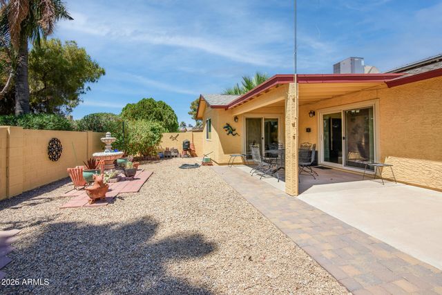 25821 S NEW TOWN Drive, Sun Lakes, AZ 85248