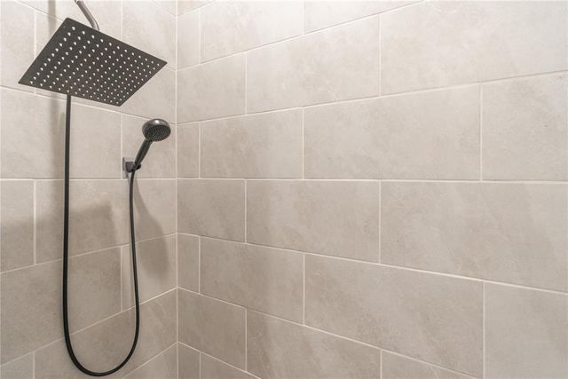 19108 Grove Parkway, Edmond, OK 73012