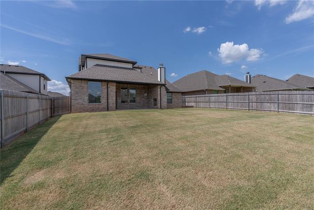 19108 Grove Parkway, Edmond, OK 73012