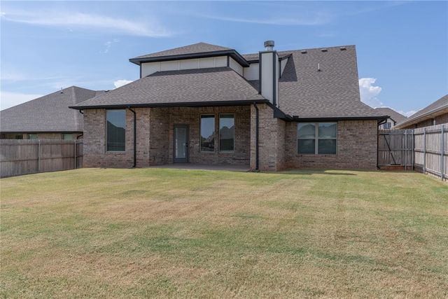 19108 Grove Parkway, Edmond, OK 73012
