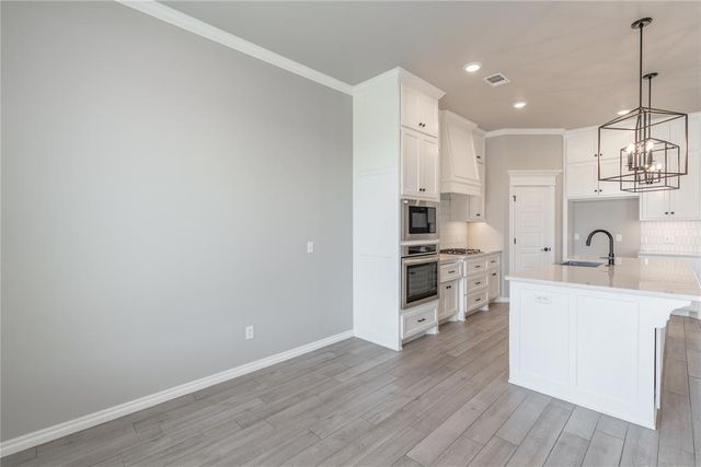 19108 Grove Parkway, Edmond, OK 73012