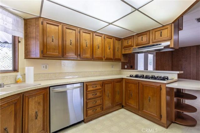 15111 Pipeline 166, Chino Hills, CA 91709