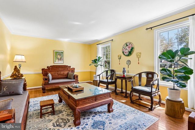 4 MONROE DR, Princeton Junction, NJ 08550