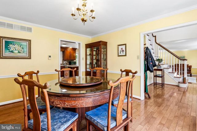 4 MONROE DR, Princeton Junction, NJ 08550