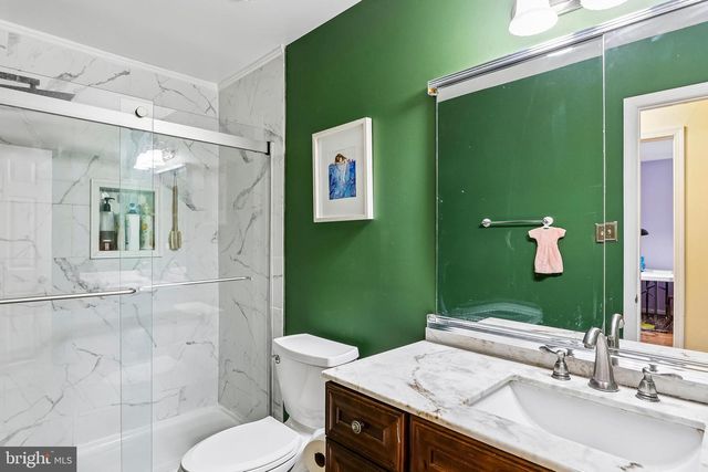 4 MONROE DR, Princeton Junction, NJ 08550