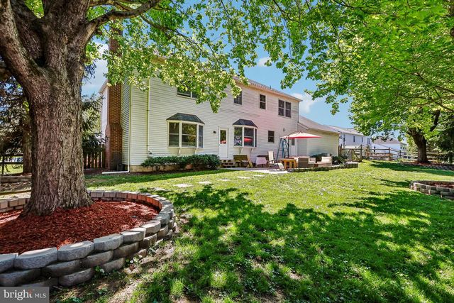4 MONROE DR, Princeton Junction, NJ 08550