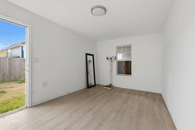 9026 Mcgallion Road, Houston, TX 77022