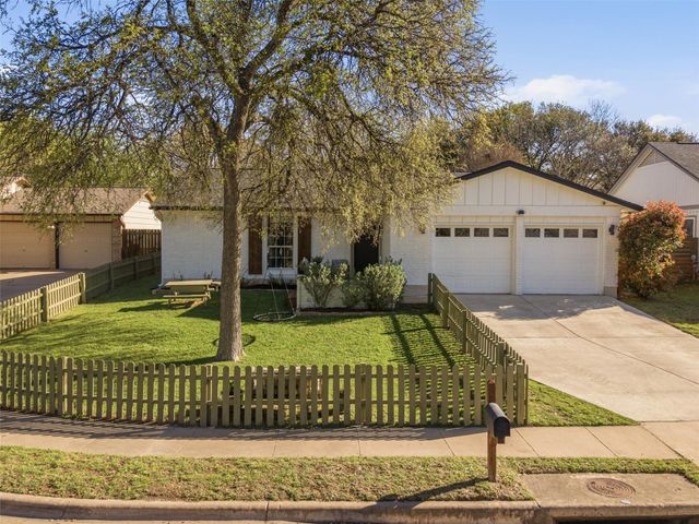 1902 Metairie CIR, Austin, TX 78727