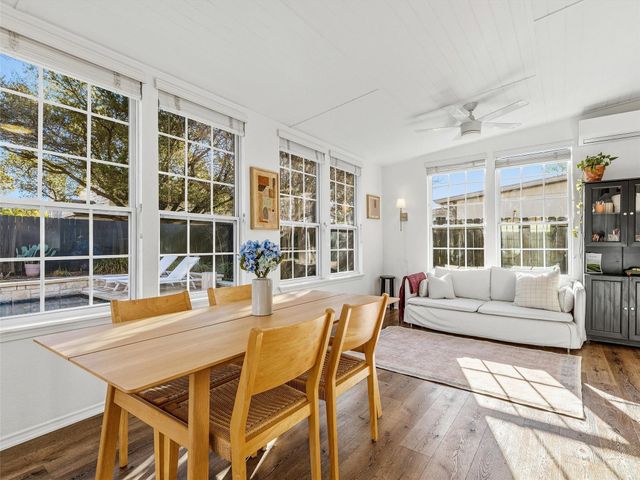 1902 Metairie CIR, Austin, TX 78727