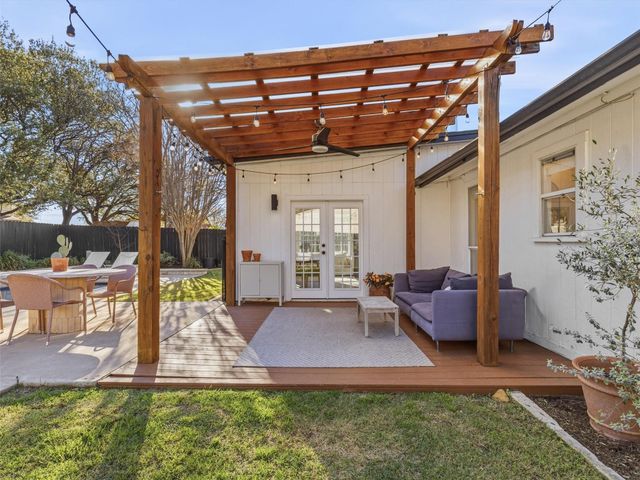 1902 Metairie CIR, Austin, TX 78727