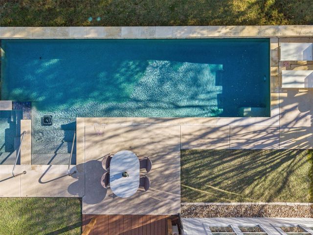 1902 Metairie CIR, Austin, TX 78727