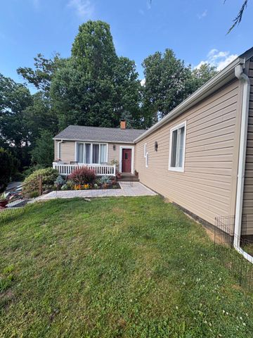 3113 GREEN VALLEY RD, Newtown Square, PA 19073