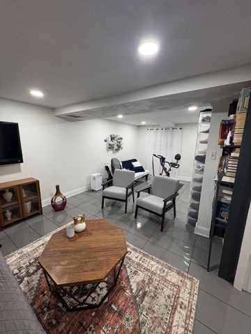 3113 GREEN VALLEY RD, Newtown Square, PA 19073