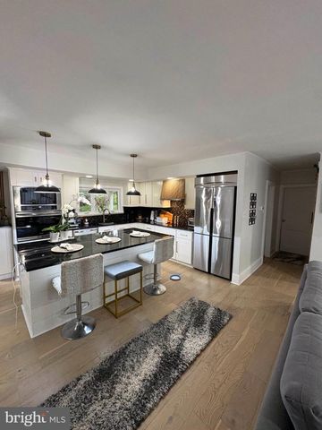 3113 GREEN VALLEY RD, Newtown Square, PA 19073