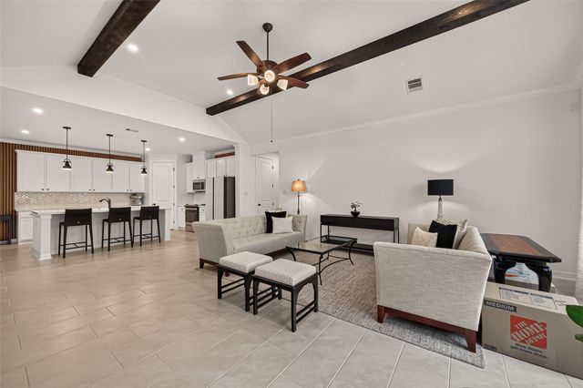 27 W Oaks Drive, Houston, TX 77058