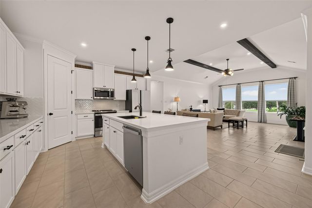 27 W Oaks Drive, Houston, TX 77058