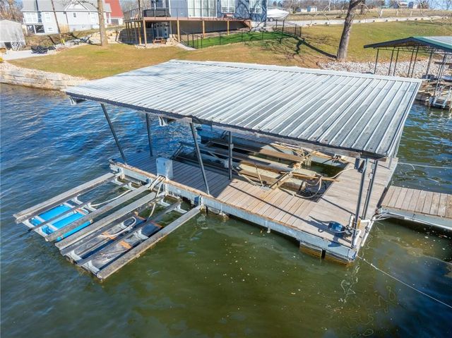 148 Lake Viking Terrace, Gallatin, MO 64640