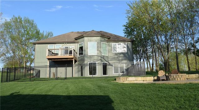 148 Lake Viking Terrace, Gallatin, MO 64640