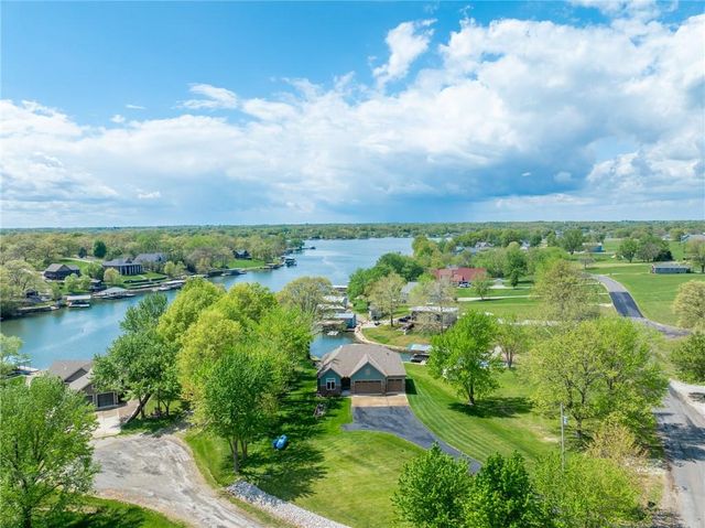 148 Lake Viking Terrace, Gallatin, MO 64640