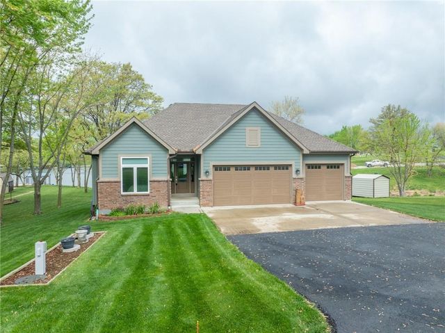 148 Lake Viking Terrace, Gallatin, MO 64640