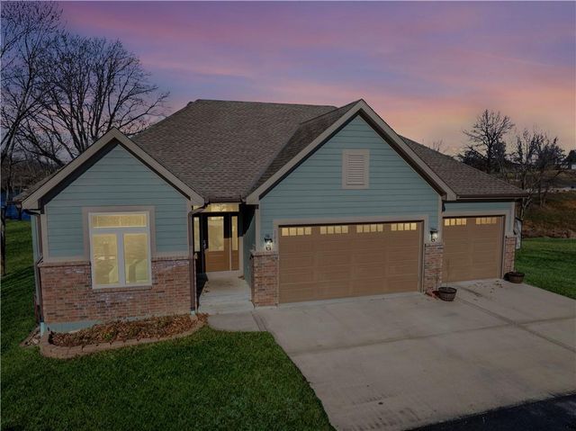 148 Lake Viking Terrace, Gallatin, MO 64640