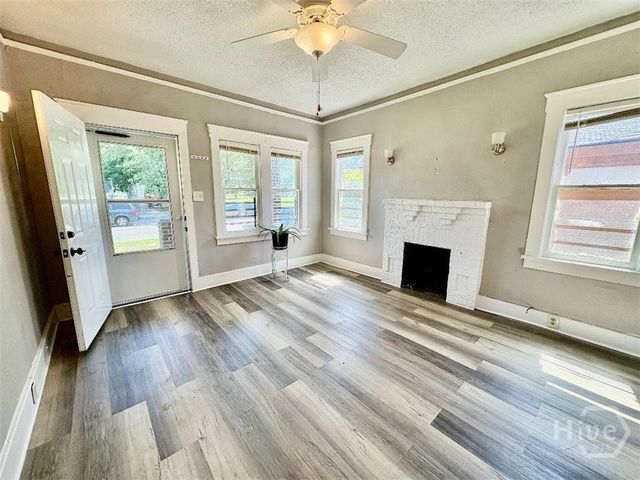 921 W 46 Street, Savannah, GA 31415