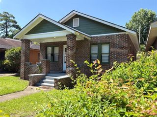 921 W 46 Street, Savannah, GA 31415