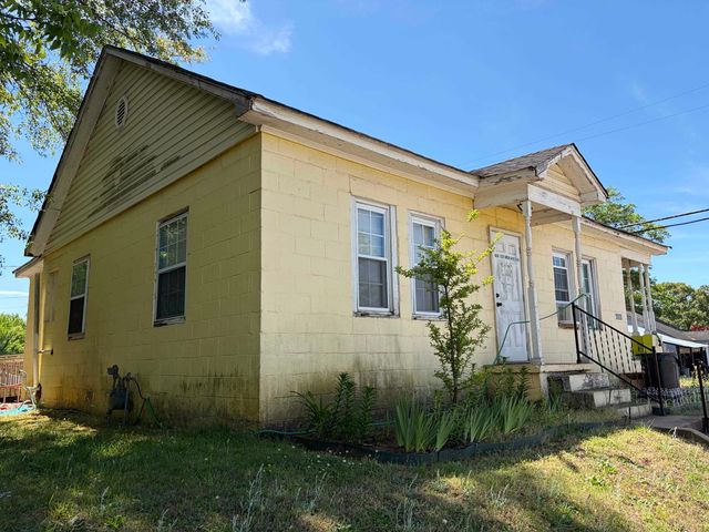 2020 Chesnee Highway, Spartanburg, SC 29303