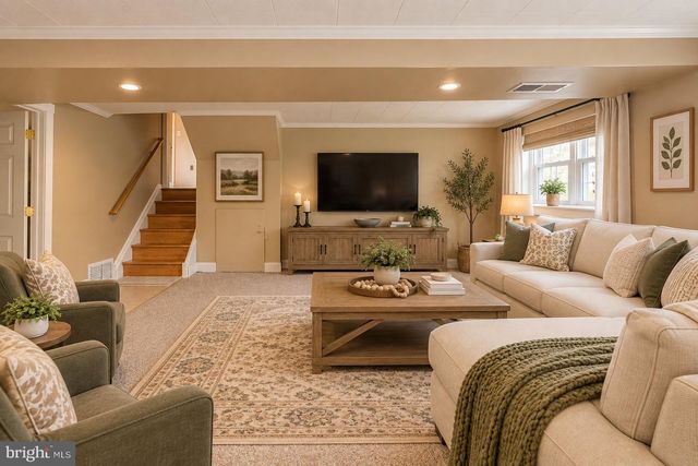 978 CORONET RD, Warminster, PA 18974