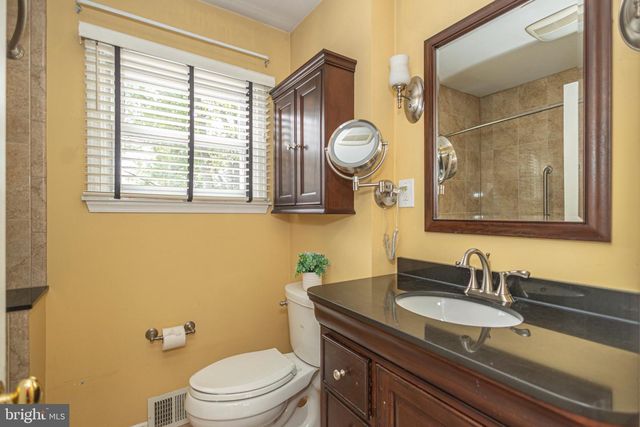 978 CORONET RD, Warminster, PA 18974