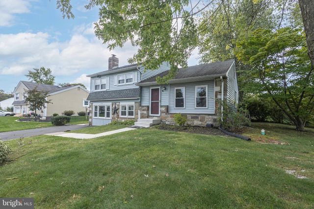 978 CORONET RD, Warminster, PA 18974