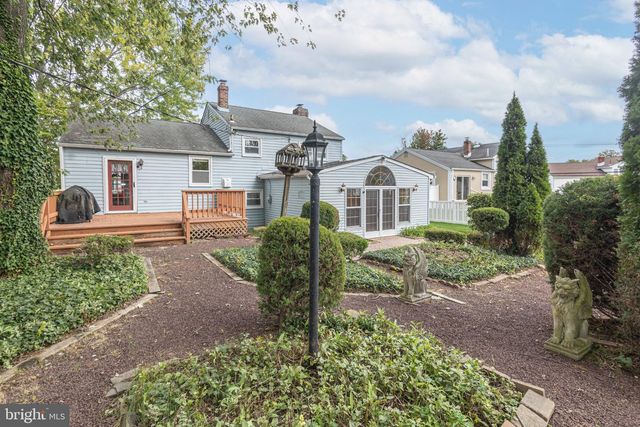 978 CORONET RD, Warminster, PA 18974