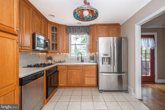 978 CORONET RD, Warminster, PA 18974