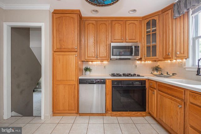 978 CORONET RD, Warminster, PA 18974