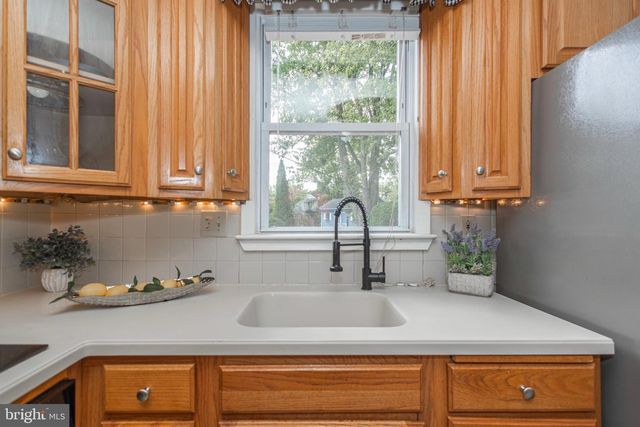 978 CORONET RD, Warminster, PA 18974