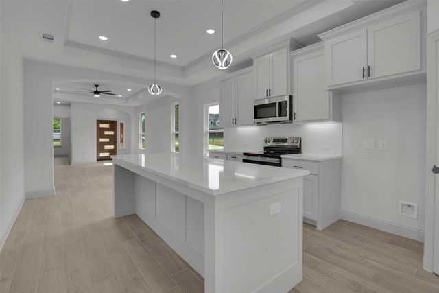 504 E Ball Street, Tom Bean, TX 75489