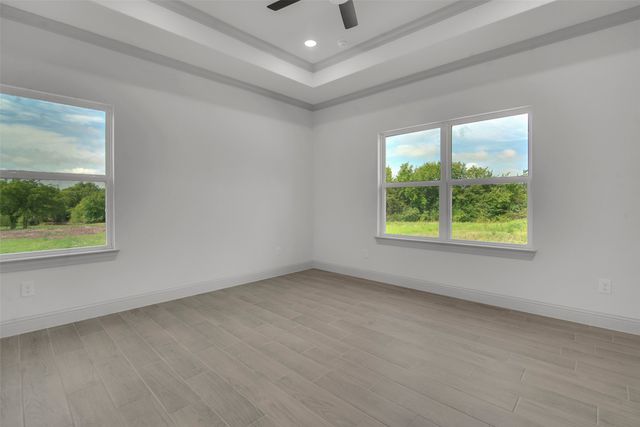 504 E Ball Street, Tom Bean, TX 75489