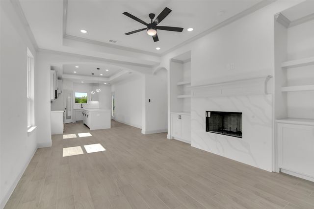 504 E Ball Street, Tom Bean, TX 75489