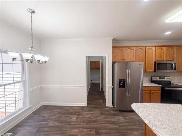6120 Tennyson Drive, Kernersville, NC 27284