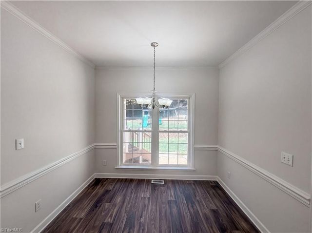 6120 Tennyson Drive, Kernersville, NC 27284