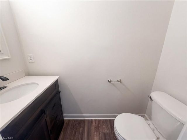 6120 Tennyson Drive, Kernersville, NC 27284