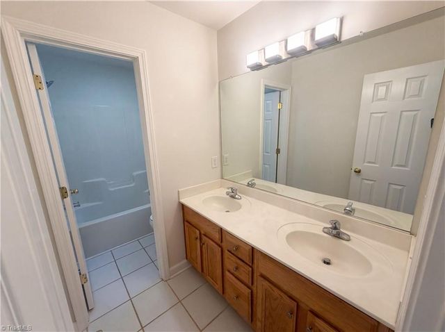 6120 Tennyson Drive, Kernersville, NC 27284