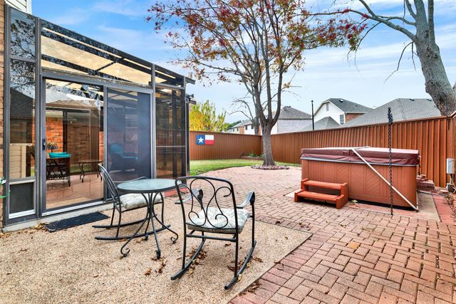 3035 Silver Springs Lane, Richardson, TX 75082